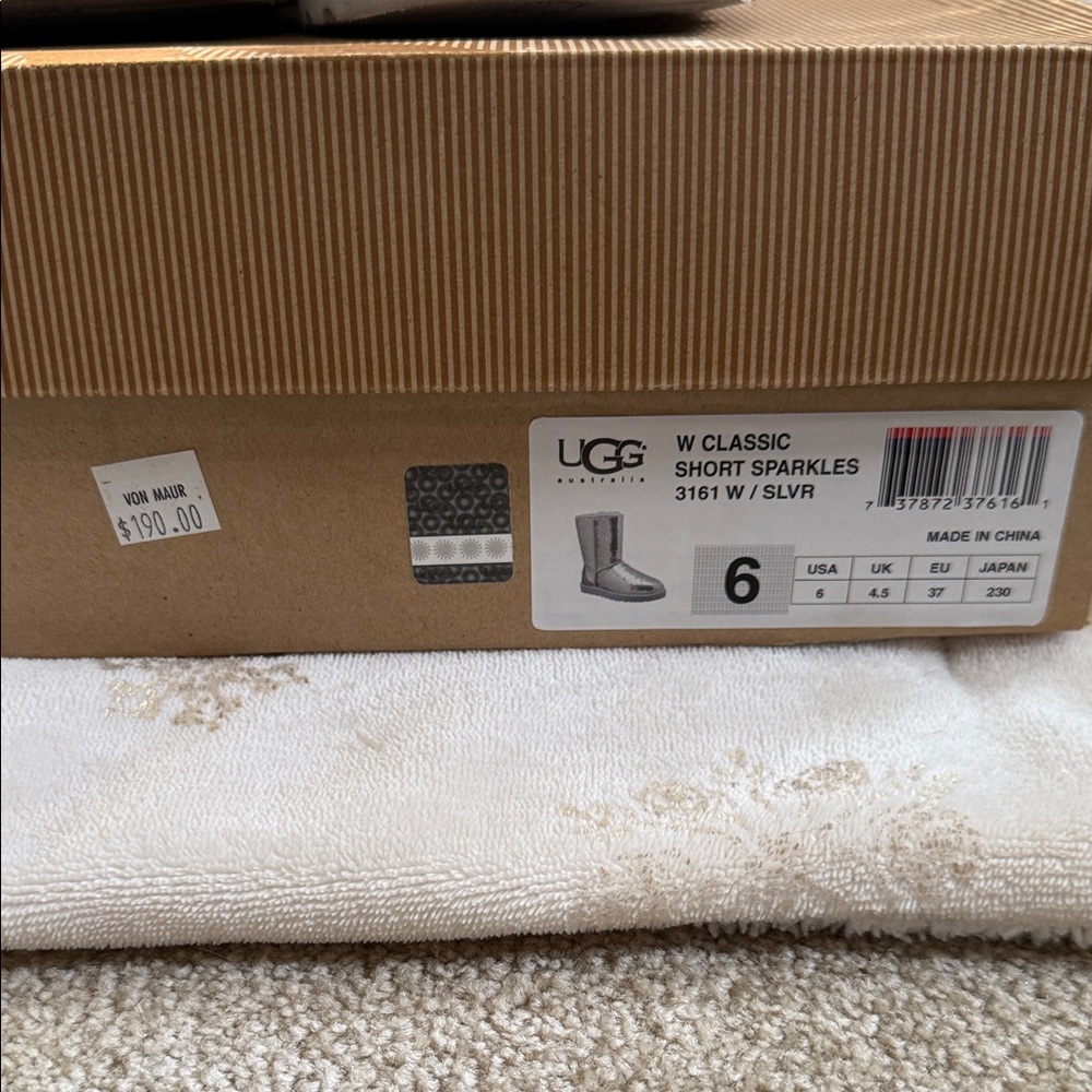 UGG Gold Sequin Winter Boots - Picture 6 of 6